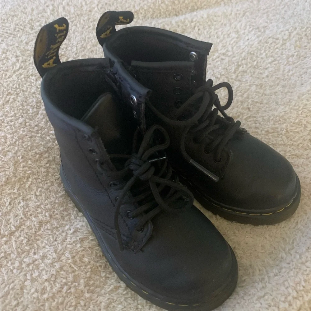 Size 7 Toddler. Doc Martens. - Picture 2 of 9